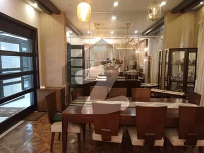 Owner-Built 1 Kanal Elegant Bungalow for Sale Phase 6 Owner-Built 1 Kanal Elegant Bungalow for Sale Phase 6