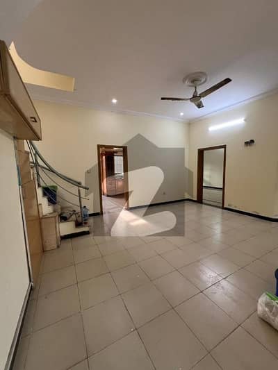 10 Marla full house for rent 10 Marla full house for rent