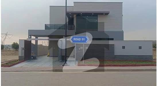 500 Sq Yards Ready To Move Precicnt 36 villa Available For Sale In Bahria Town Karachi. 6 bedrooms 2 Unit Villa With Completion