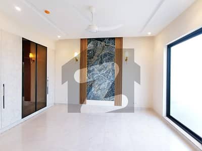 A Perfect House Awaits You In DHA Phase 5 - Block K Lahore
