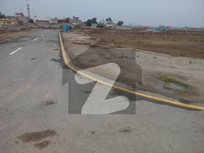 ڈی ایچ اے فیز 8 - بلاک ایکس فیز 8,ڈیفنس (ڈی ایچ اے),لاہور میں 7 مرلہ رہائشی پلاٹ 1.75 کروڑ میں برائے فروخت۔ ڈی ایچ اے فیز 8 - بلاک ایکس فیز 8,ڈیفنس (ڈی ایچ اے),لاہور میں 7 مرلہ رہائشی پلاٹ 1.75 کروڑ میں برائے فروخت۔