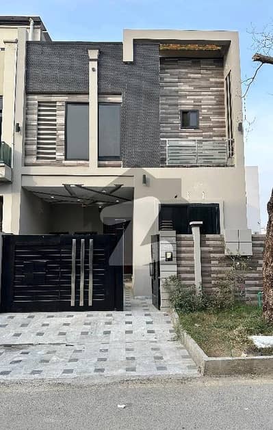 10 Marla Model New House Available For Sale In Citi Housing Gujranwala