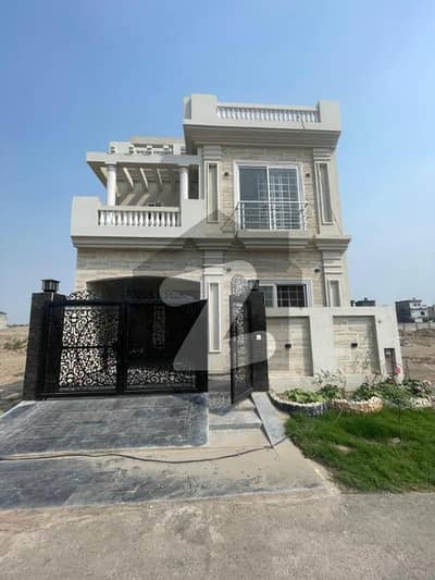 پارک ویو سٹی ۔ ڈائمنڈ بلاک پارک ویو سٹی,لاہور میں 5 کمروں کا 5 مرلہ مکان 1.65 کروڑ میں برائے فروخت۔