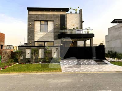 ڈی ایچ اے فیز 4 ڈیفنس (ڈی ایچ اے),لاہور میں 4 کمروں کا 10 مرلہ مکان 5.75 کروڑ میں برائے فروخت۔ ڈی ایچ اے فیز 4 ڈیفنس (ڈی ایچ اے),لاہور میں 4 کمروں کا 10 مرلہ مکان 5.75 کروڑ میں برائے فروخت۔