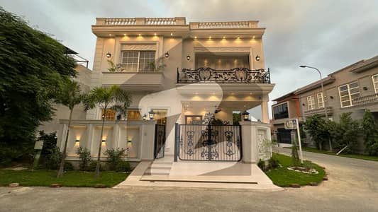 ڈی ایچ اے 9 ٹاؤن ڈیفنس (ڈی ایچ اے),لاہور میں 4 کمروں کا 8 مرلہ مکان 3.8 کروڑ میں برائے فروخت۔ ڈی ایچ اے 9 ٹاؤن ڈیفنس (ڈی ایچ اے),لاہور میں 4 کمروں کا 8 مرلہ مکان 3.8 کروڑ میں برائے فروخت۔