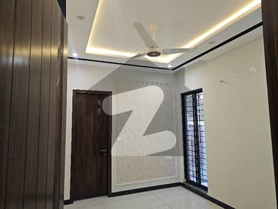 Near main road upper portion 3bed