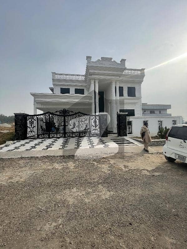 KANAL LUXURIOUS HOUSE AVAILABLE FOR SALE KANAL LUXURIOUS HOUSE AVAILABLE FOR SALE