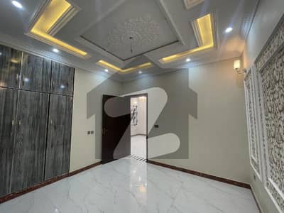 پاک عرب ہاؤسنگ سوسائٹی لاہور میں 1 کمرے کا 3 مرلہ فلیٹ 25.0 ہزار میں کرایہ پر دستیاب ہے۔