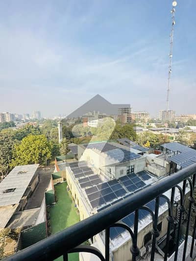 گلبرگ لاہور میں 2 کمروں کا 7 مرلہ فلیٹ 2.5 لاکھ میں کرایہ پر دستیاب ہے۔