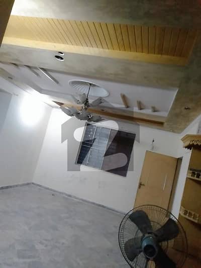 سبزہ زار سکیم ۔ بلاک این سبزہ زار سکیم,لاہور میں 2 کمروں کا 10 مرلہ زیریں پورشن 55.0 ہزار میں کرایہ پر دستیاب ہے۔ سبزہ زار سکیم ۔ بلاک این سبزہ زار سکیم,لاہور میں 2 کمروں کا 10 مرلہ زیریں پورشن 55.0 ہزار میں کرایہ پر دستیاب ہے۔