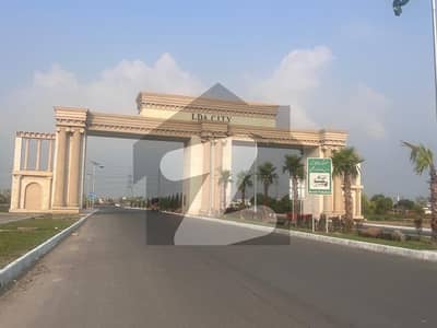 C Block 5 Marla Good Location Plot Available For Sale