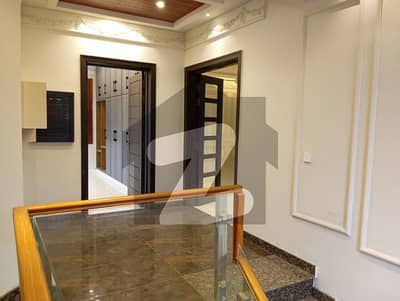 15 MARLA BRAND NEW LUXURY HOUSE FOR SALE