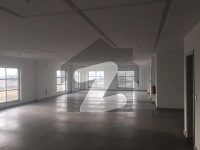 ڈی ایچ اے فیز 8 ڈیفنس (ڈی ایچ اے),لاہور میں 8 مرلہ دفتر 1.75 لاکھ میں کرایہ پر دستیاب ہے۔