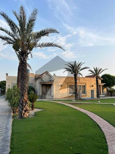 2 kanal Farmhouse For sale in Al Alcazar farmhouse society