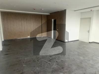 ڈی ایچ اے فیز 6 - مین بلیوارڈ ڈی ایچ اے فیز 6,ڈیفنس (ڈی ایچ اے),لاہور میں 4 مرلہ دفتر 65.0 ہزار میں کرایہ پر دستیاب ہے۔