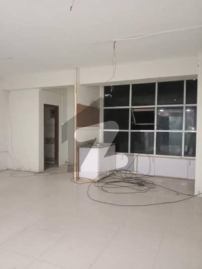 Office For Rent (750 sqft Hall)