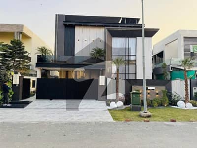 ڈی ایچ اے فیز 6 ڈیفنس (ڈی ایچ اے),لاہور میں 5 کمروں کا 1 کنال مکان 10.25 کروڑ میں برائے فروخت۔