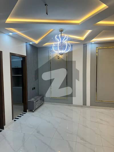 پارک ویو سٹی لاہور میں 2 کمروں کا 5 مرلہ زیریں پورشن 45.0 ہزار میں کرایہ پر دستیاب ہے۔