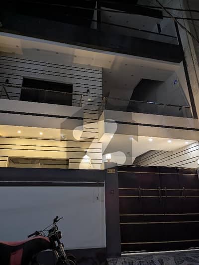 بفر زون سیکٹر 15-A / 2 بفر زون,نارتھ کراچی,کراچی میں 4 کمروں کا 5 مرلہ مکان 3.45 کروڑ میں برائے فروخت۔ بفر زون سیکٹر 15-A / 2 بفر زون,نارتھ کراچی,کراچی میں 4 کمروں کا 5 مرلہ مکان 3.45 کروڑ میں برائے فروخت۔