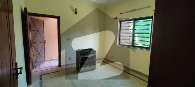 G-9/4 house for sale 1.5 kanal extra lande