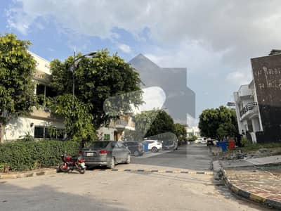 بحریہ انکلیو بحریہ ٹاؤن,اسلام آباد میں 10 مرلہ رہائشی پلاٹ 1.25 کروڑ میں برائے فروخت۔