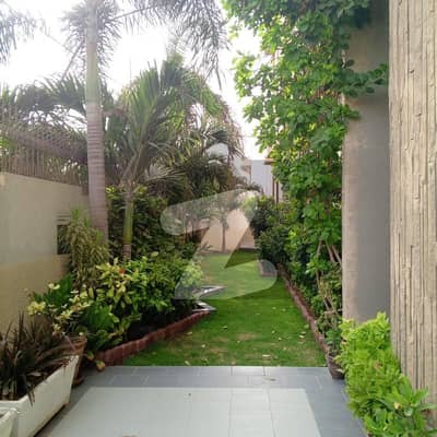 Highly-Desirable Prime Location House Available In DHA Phase 6 For sale