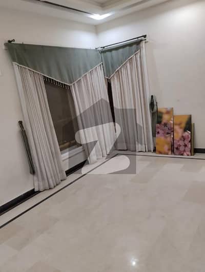 ڈی ۔ 12 اسلام آباد میں 2 کمروں کا 10 مرلہ زیریں پورشن 1.4 لاکھ میں کرایہ پر دستیاب ہے۔