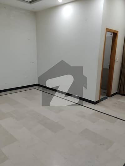 ڈی ۔ 12 اسلام آباد میں 3 کمروں کا 14 مرلہ بالائی پورشن 1.5 لاکھ میں کرایہ پر دستیاب ہے۔