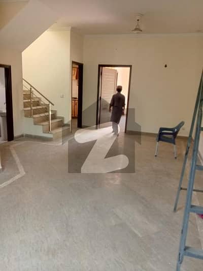 ڈی ایچ اے فیز 5 ڈیفنس (ڈی ایچ اے),لاہور میں 3 کمروں کا 6 مرلہ مکان 2.99 کروڑ میں برائے فروخت۔