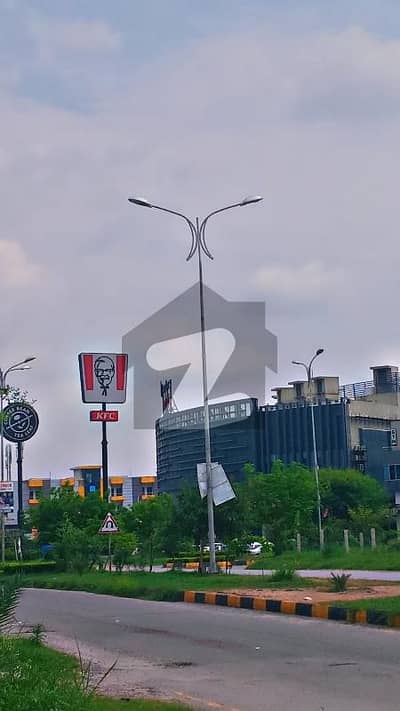 ڈی ۔ 12 اسلام آباد میں 10 مرلہ رہائشی پلاٹ 5.85 کروڑ میں برائے فروخت۔