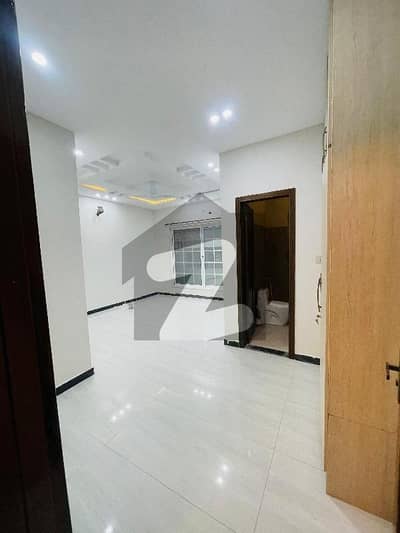 Ready To Buy A Upper Portion 18 Marla In Islamabad