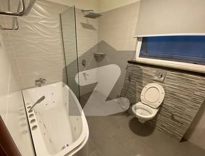 ایف ۔ 8 اسلام آباد میں 8 کمروں کا 2 کنال مکان 25.68 لاکھ میں کرایہ پر دستیاب ہے۔