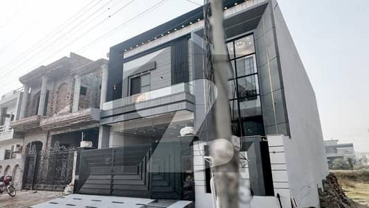 10 Marla Beautiful House Is Available In LDA Avenue - Block M 10 Marla Beautiful House Is Available In LDA Avenue - Block M