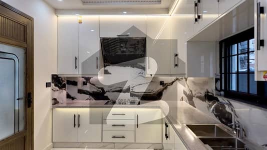 10 Marla House Is Available In LDA Avenue - Block M