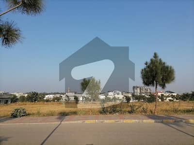 ٹاپ سٹی 1 - بلاک بی ٹاپ سٹی 1,اسلام آباد میں 1 کنال رہائشی پلاٹ 2.55 کروڑ میں برائے فروخت۔