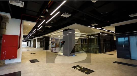 مین بلیوارڈ گلبرگ گلبرگ,لاہور میں 1 مرلہ دفتر 1.16 کروڑ میں برائے فروخت۔