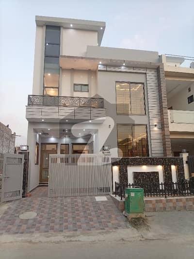 فیصل مارگلہ سٹی بی ۔ 17,اسلام آباد میں 4 کمروں کا 5 مرلہ مکان 2.35 کروڑ میں برائے فروخت۔