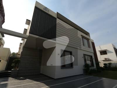 800 Square Yards House In DHA Phase 6 For sale
