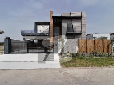 A Spacious 20 Marla House In DHA Phase 1 - Sector M