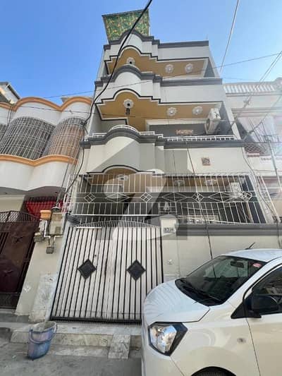 گلستانِِ جوہر ۔ بلاک 14 گلستانِ جوہر,کراچی میں 6 کمروں کا 2 مرلہ مکان 2.45 کروڑ میں برائے فروخت۔