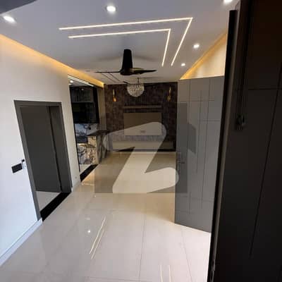 Wpada ner Gulshn LHR like Brand new Jasa 7 Mrla upper portion 3 bed