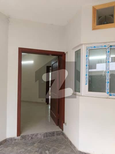 ممتاز سٹی اسلام آباد میں 4 کمروں کا 5 مرلہ مکان 1.55 کروڑ میں برائے فروخت۔