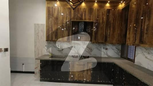 کراچی ایڈمنسٹریشن ایمپلائیز سوسائٹی جمشید ٹاؤن,کراچی میں 3 کمروں کا 8 مرلہ فلیٹ 2.5 کروڑ میں برائے فروخت۔