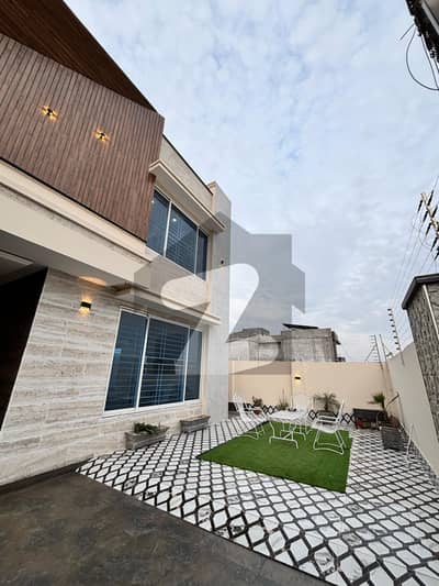 ڈی ایچ اے فیز 1 ۔ سیکٹر کیو ڈی ایچ اے فیز 1,ڈی ایچ اے ڈیفینس,ملتان میں 5 کمروں کا 1 کنال مکان 4.5 کروڑ میں برائے فروخت۔