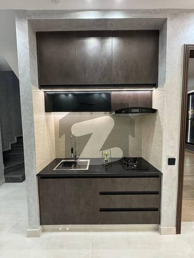 ڈی ایچ اے فیز 6 ڈیفنس (ڈی ایچ اے),لاہور میں 3 کمروں کا 5 مرلہ مکان 2.5 کروڑ میں برائے فروخت۔