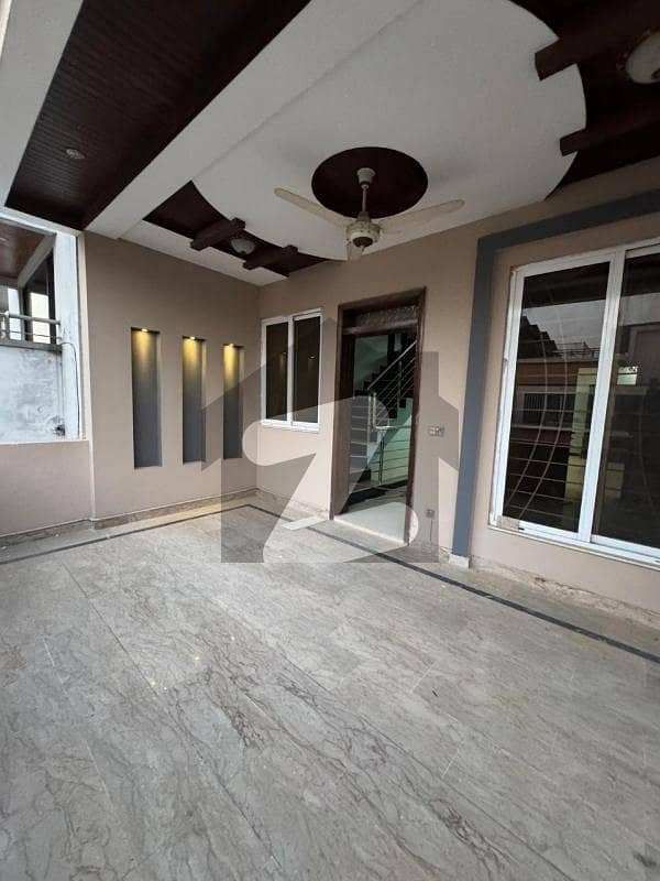 40/80 House Available For Rent in G13 40/80 House Available For Rent in G13