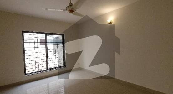15 Marla House Available In Askari 10 - Sector S For sale