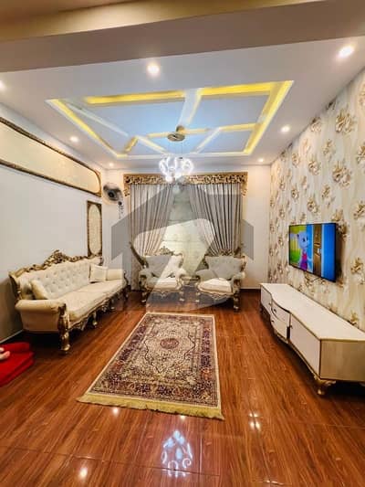 بحریہ گرینز۔ اوورسیز انکلیو بحریہ ٹاؤن فیز 8,بحریہ ٹاؤن راولپنڈی,راولپنڈی میں 5 کمروں کا 10 مرلہ مکان 2.7 لاکھ میں کرایہ پر دستیاب ہے۔