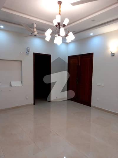 Separate Entrance 1-Kanal Upper Portion For Rent In DHA Phase 7 Block Q, 3 Master Beds With Attached Baths, Company Kitchen, Bright Interiors, Prime Location, Only 150K (Negotiable)