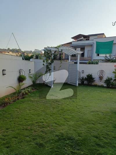 بحریہ گرینز۔ اوورسیز انکلیو بحریہ ٹاؤن فیز 8,بحریہ ٹاؤن راولپنڈی,راولپنڈی میں 6 کمروں کا 16 مرلہ مکان 2.0 لاکھ میں کرایہ پر دستیاب ہے۔